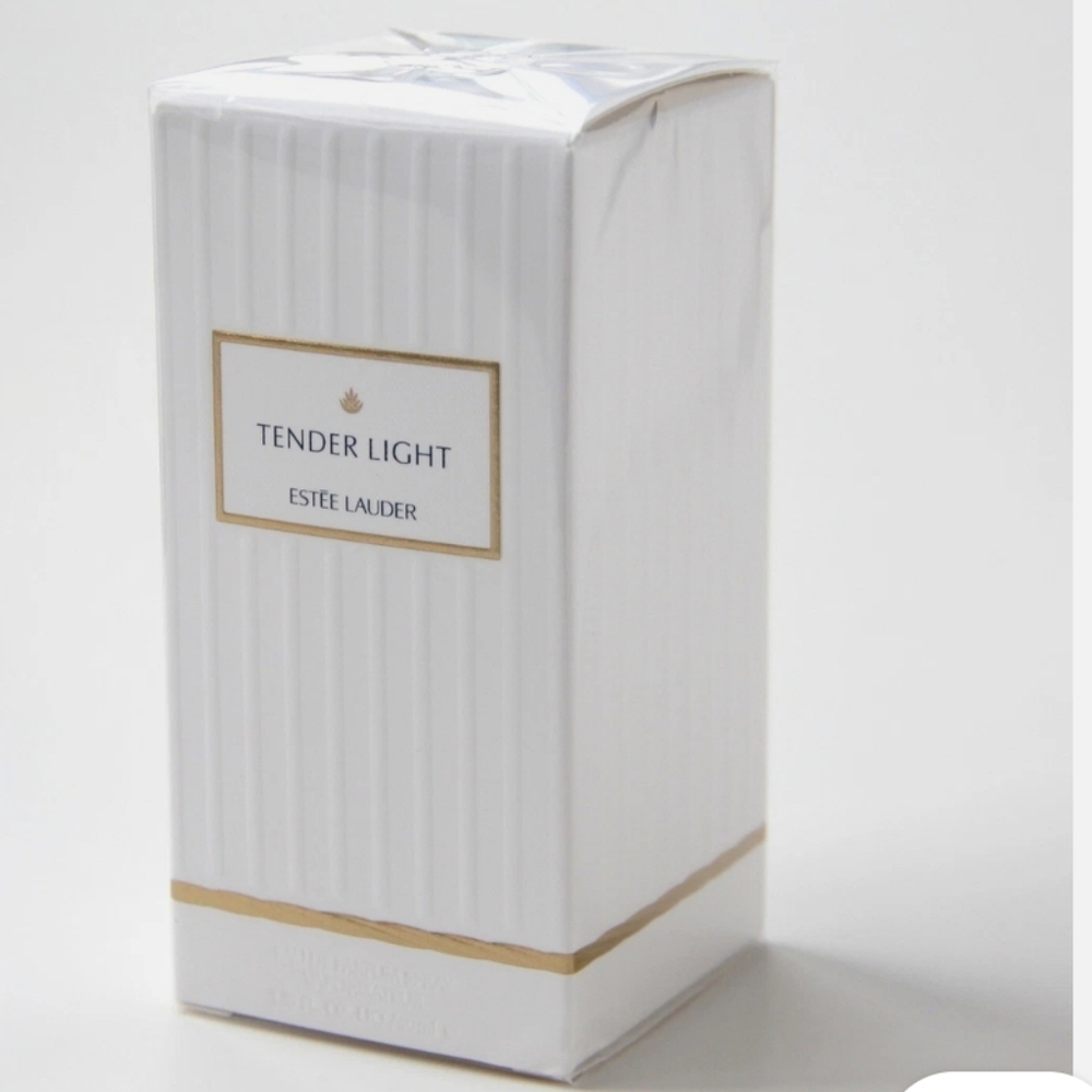 Estee Lauder Tender Light Eau De Parfum Spray Full Size 1.35 Fl. Oz. Sealed Box